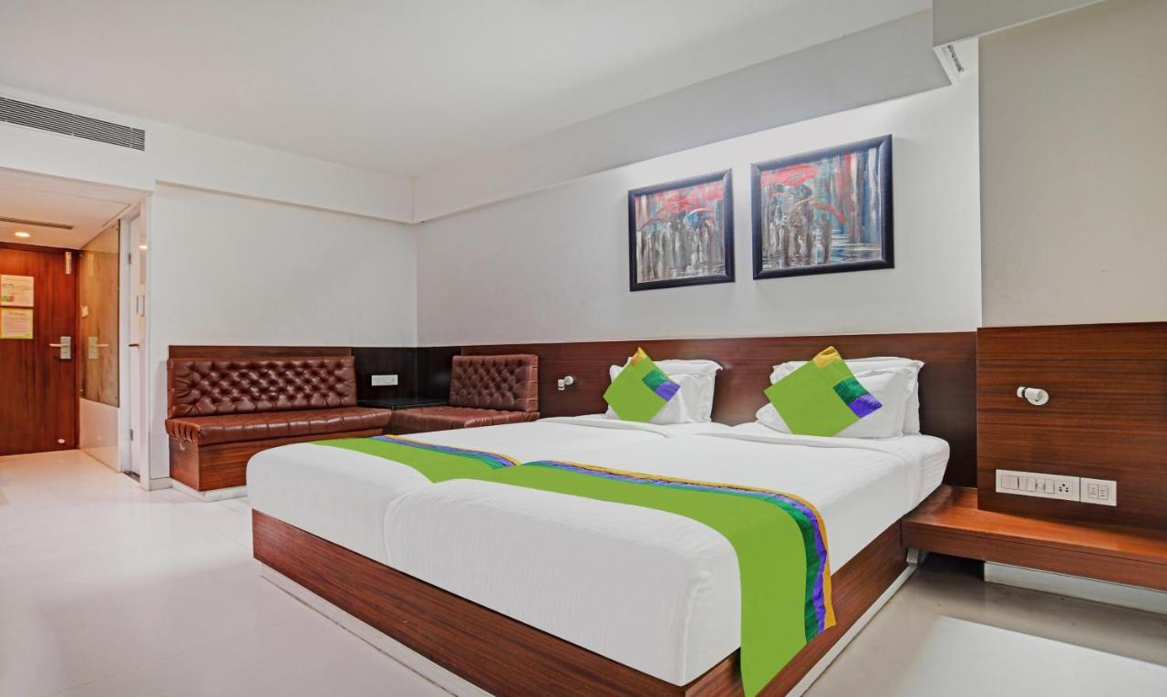 Treebo Cherry Tree Indore Bagian luar foto